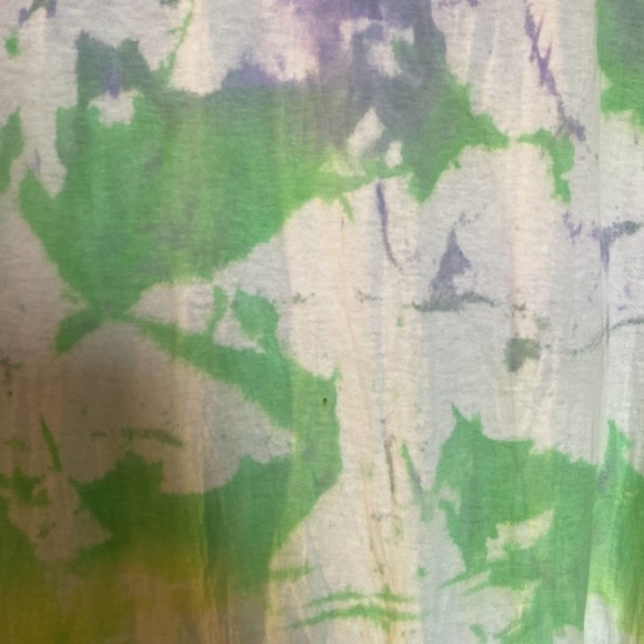 Color of Burst Unisex Large Tie Dye Shirt - Picture 4 of 5